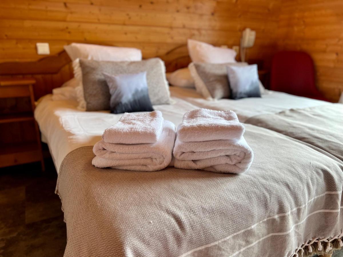 Hotel Le Christiania Ле Контамин-Монжоа Екстериор снимка